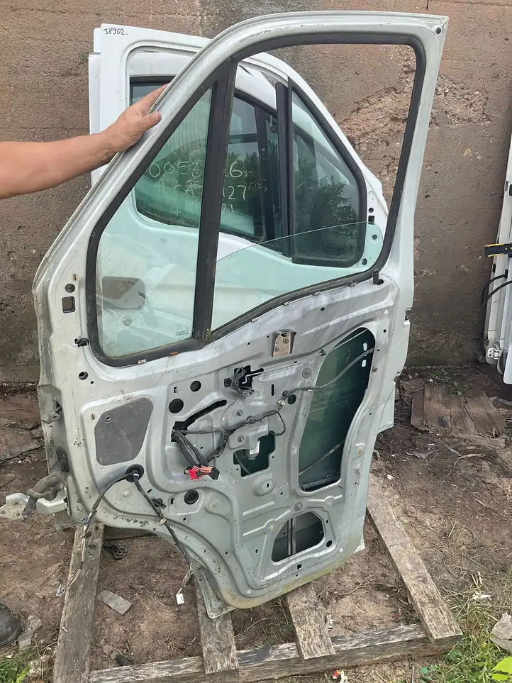 Renault Master II (2004 - 2010) Дверь — фото 2