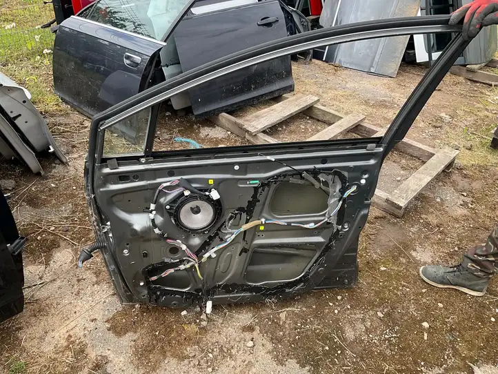 Toyota Corolla Verso AR10 (2004 - 2009) Дверь — фото 2