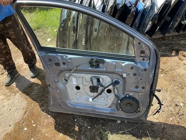 Nissan Qashqai (2006 - 2010) Дверь — фото 2
