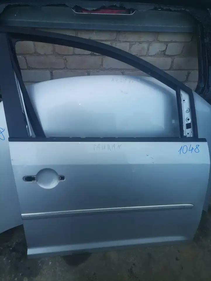 Volkswagen Touran I (2003 - 2010) Дверь — фото 1