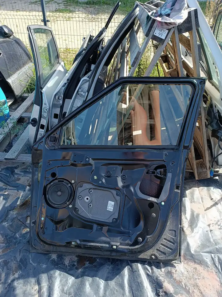 Skoda Fabia Mk2 (5J) (2007 - 2014)   Дверь