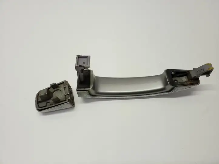 Chevrolet Captiva (2011 - 2013) Наружная ручка двери — фото 4