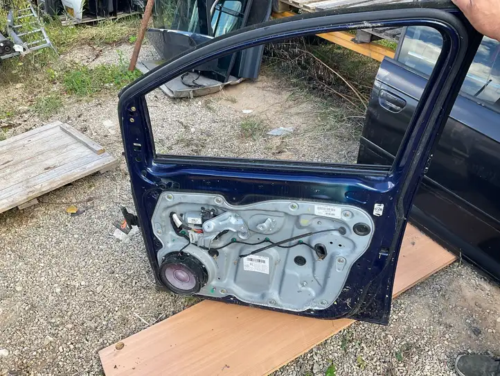 Volkswagen Touran I (2003 - 2010) Дверь — фото 3