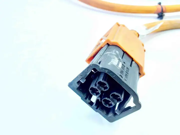 BMW i4 (2021 - )  5A38834 Плюсовый провод (аккумулятора)