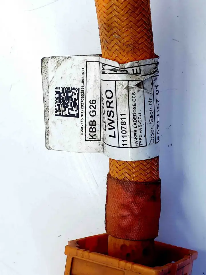 BMW i4 (2021 - )  5A38834 Плюсовый провод (аккумулятора)