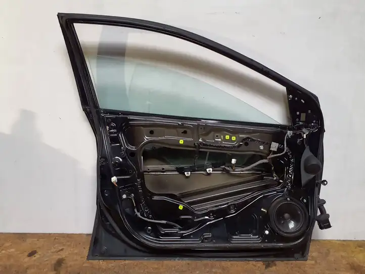 Honda Civic (2006 - 2011) Дверь — фото 7