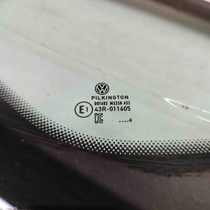 Volkswagen (2015 - ) 7T0845202G Форточка двери — фото 5