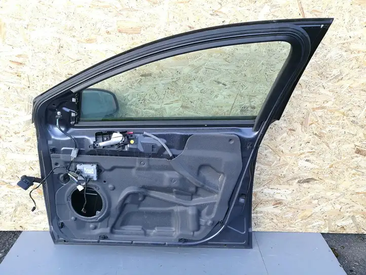 Ford Mondeo MK IV (2007 - 2014) Дверь — фото 5