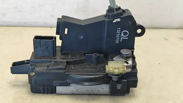 Opel Vectra C (2002 - 2005) 13210765 Замок передней двери — фото 2