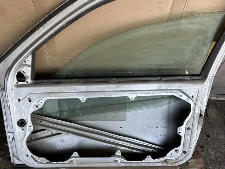 Volkswagen Golf IV (1998 - 2005) Дверь — фото 3