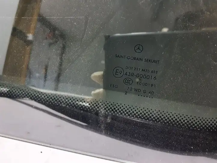 Mercedes-Benz Vito Viano W639 (2010 - 2015) A6396731205 Стекло раздвижной двери — фото 2