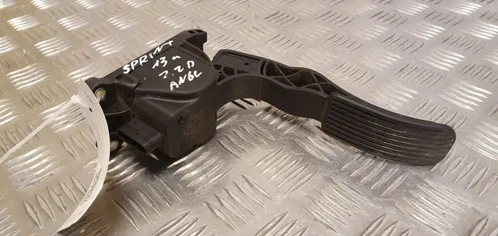 Mercedes-Benz Sprinter W906 (2006 - 2018)  A9063000304 Педаль акселератора