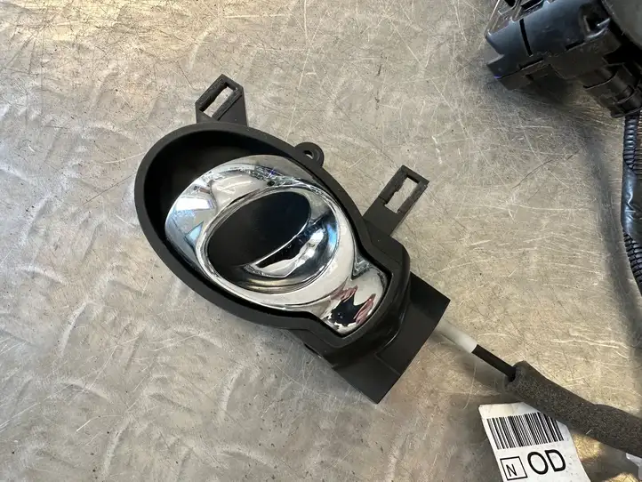 Nissan Juke I F15 (2010 - 2018) 2X12CFLS Замок передней двери — фото 3
