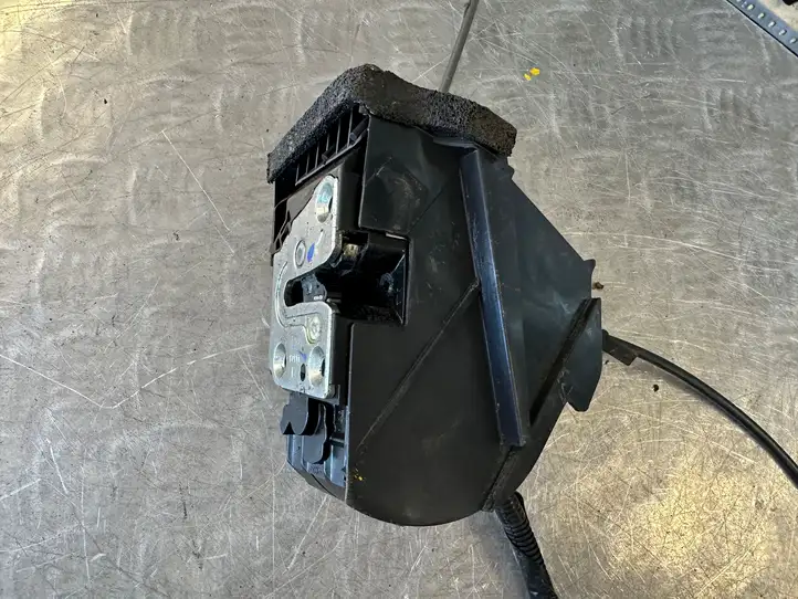 Nissan Juke I F15 (2010 - 2018) 2X12CFLS Замок передней двери — фото 5
