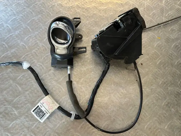 Nissan Juke I F15 (2010 - 2018) 2X12CFLS Замок передней двери — фото 6