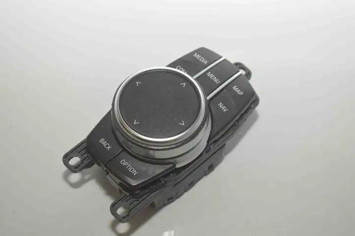 BMW 5 G30 G31 (2016 - ) 9826394 Магнитола / мультимедийная система — фото 12