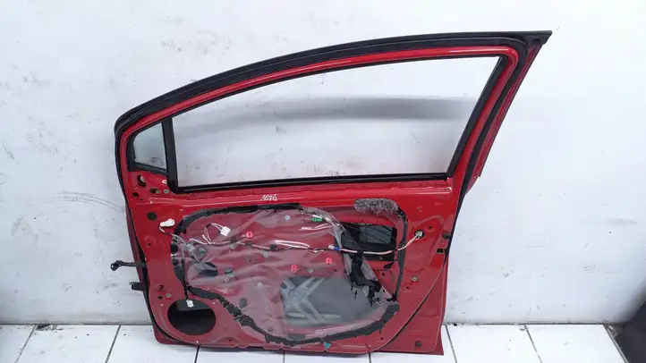 Toyota Yaris (2005 - 2009) Дверь — фото 4