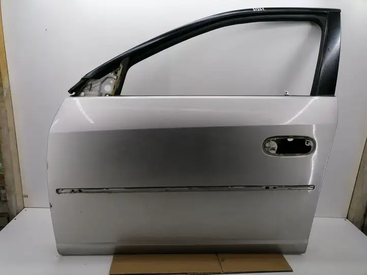 Cadillac CTS (2002 - 2007) Дверь — фото 1