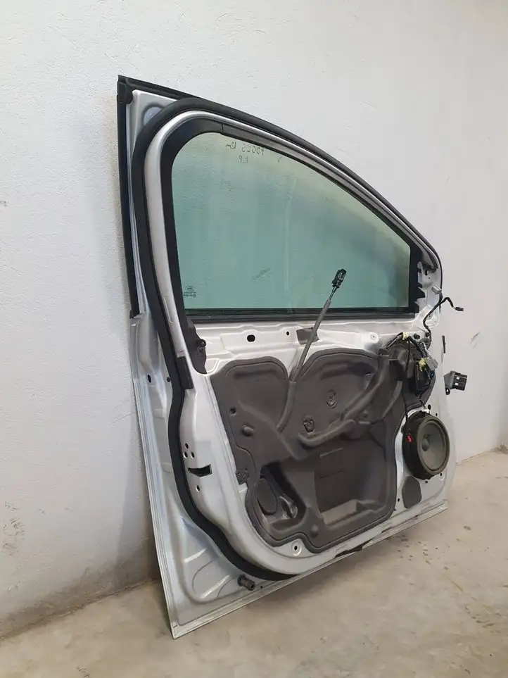Ford Focus (2011 - 2015) Дверь — фото 3