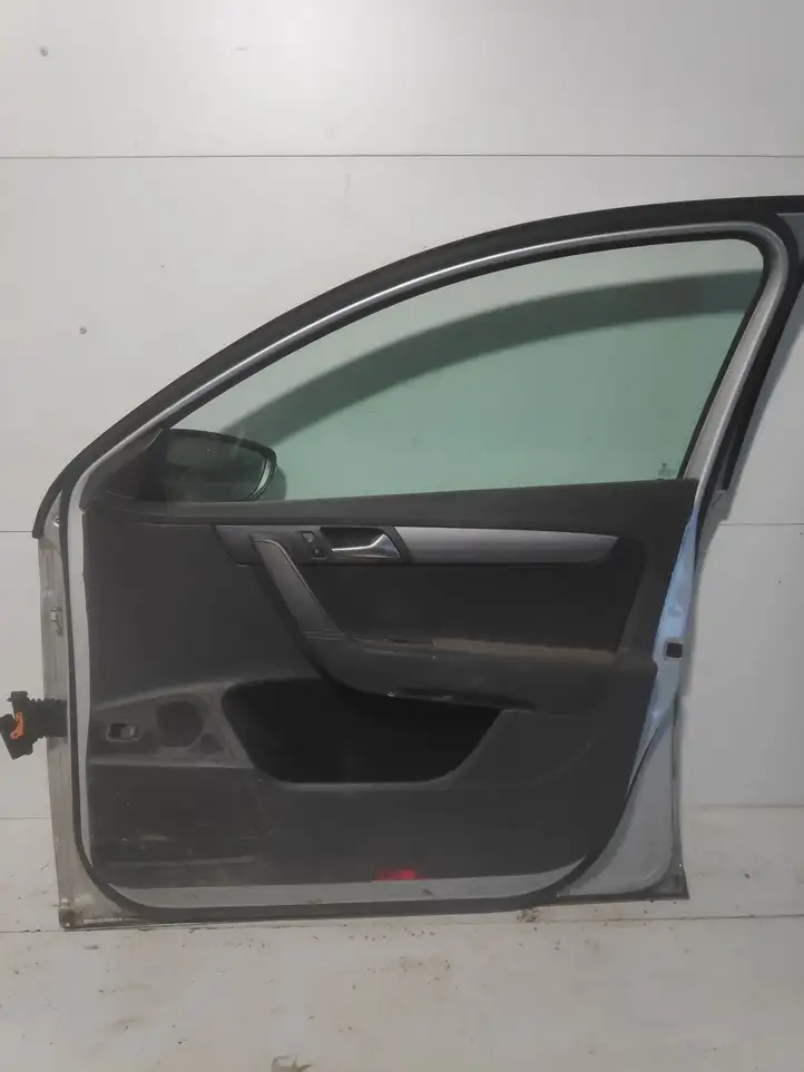 Volkswagen PASSAT B7 (2011 - 2014) Дверь — фото 2