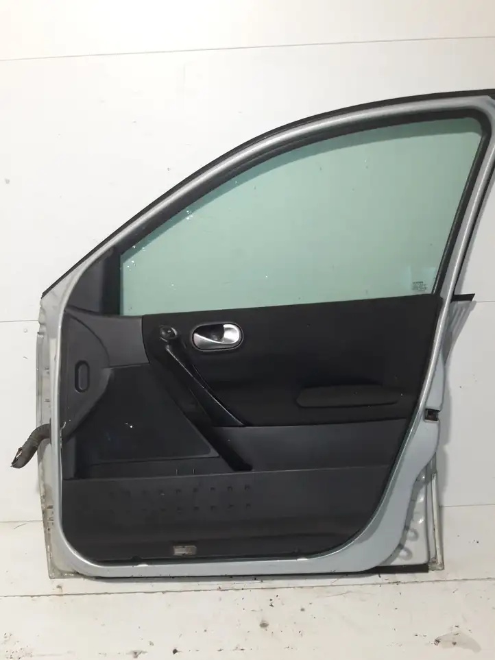 Renault Megane II (2002 - 2005) Дверь — фото 2