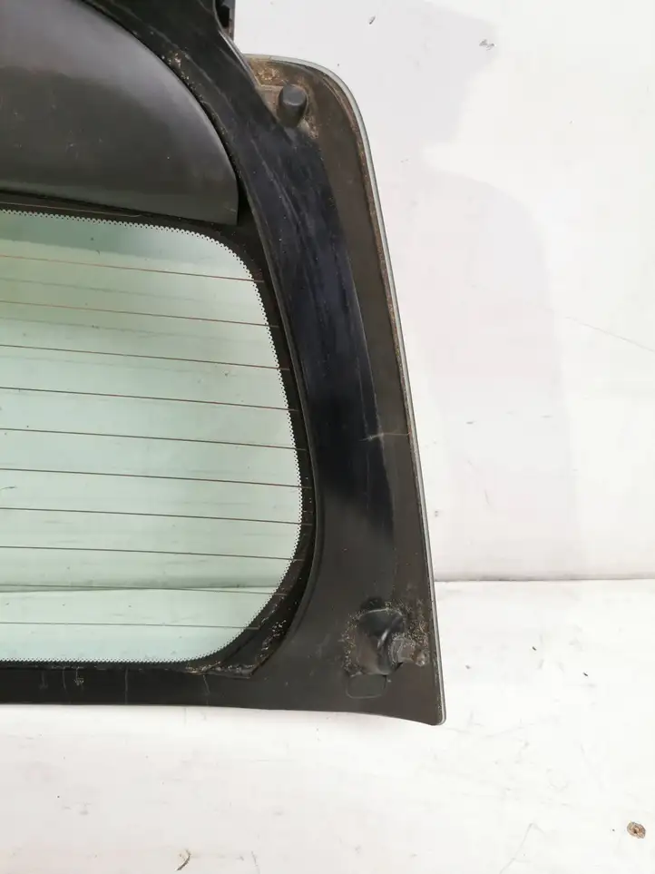 Smart ForTwo I (2000 - 2007) Открывающееся стекло крышки багажника — фото 7
