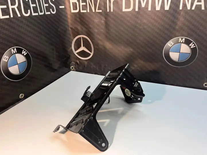 BMW 5 F10 F11 (2009 - 2016) 9153135 Кронштейн усилителя звука — фото 4