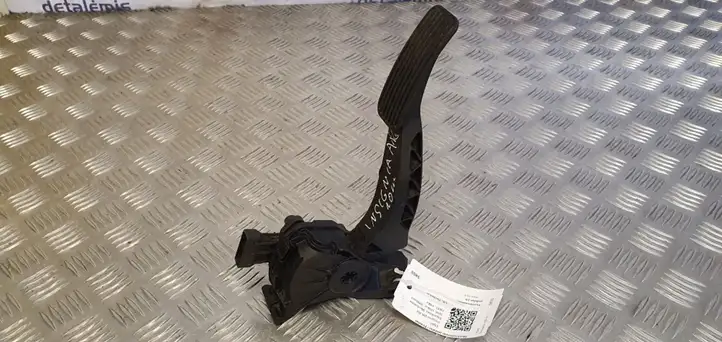 Opel Insignia A (2008 - 2017) Педаль акселератора — фото 1
