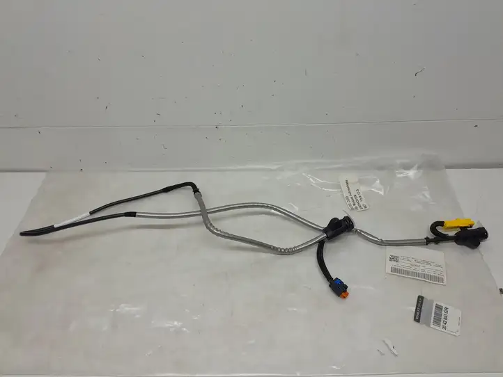 Renault Trafic III (X82) (2014 - )  204204152R Трубка для заливки жидкости AdBlue