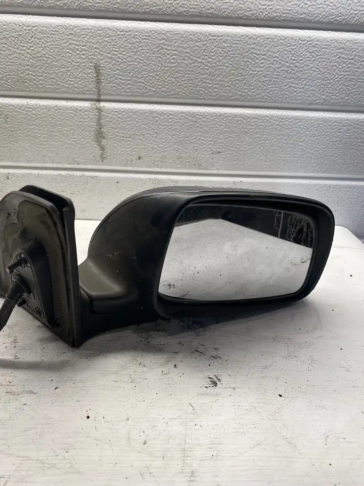 Toyota Avensis T250 (2006 - 2009) 015829 Боковое зеркало с электроприводом — фото 1