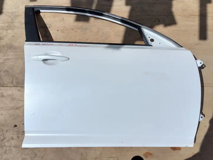 Kia Optima (2010 - 2013) Дверь — фото 1