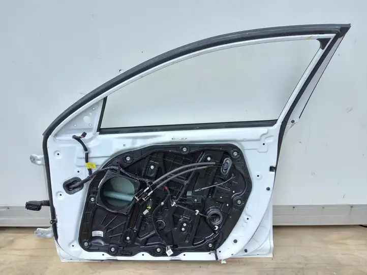 Kia Optima (2010 - 2013) Дверь — фото 4