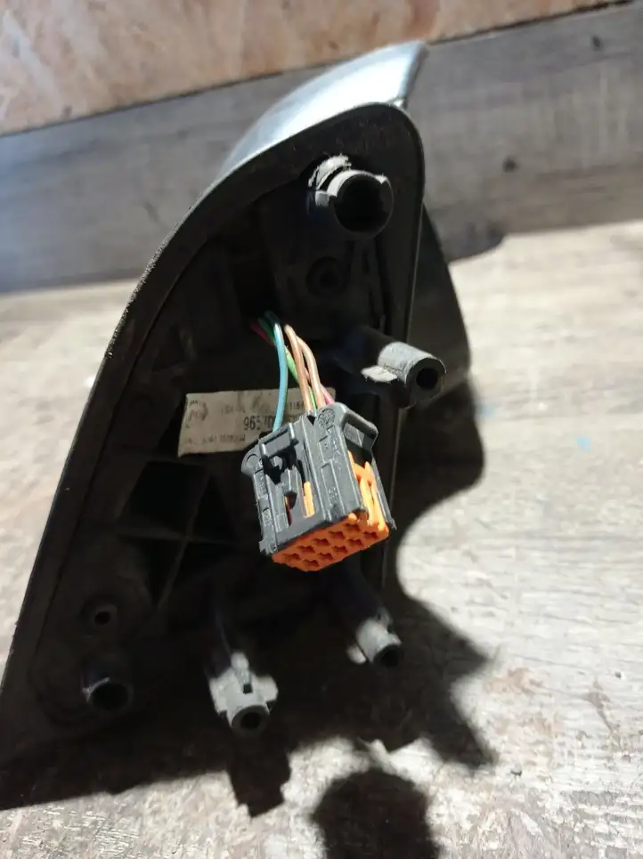 Citroen Xsara Picasso (1999 - 2012) 8015 Боковое зеркало с электроприводом — фото 3