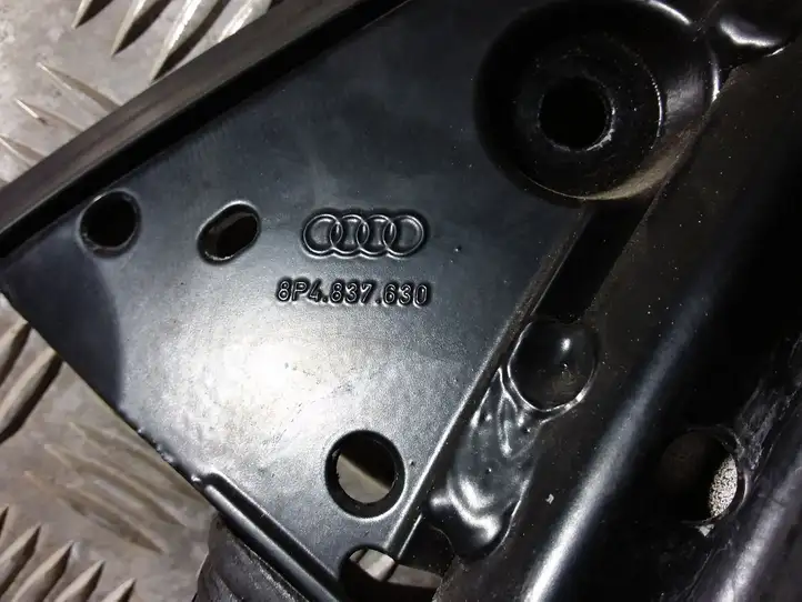 Audi A3/S3 8P (2008 - 2013) 8P4837630 Рамка стекла передней двери — фото 2