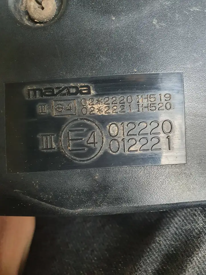 Mazda 3 I (2003 - 2006) E4022220 Боковое зеркало с электроприводом — фото 2