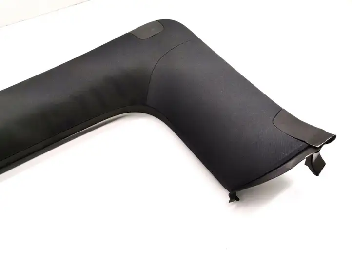 Tesla Model X (2015 - 2021) 1051545-02-I Обшивка задней двери — фото 2