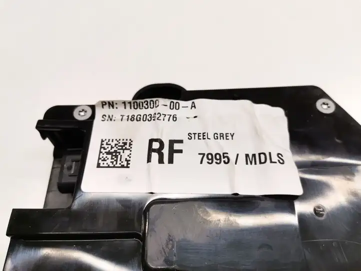 Tesla Model S (2016 - 2021) 1100300-00-A Наружная ручка двери — фото 3