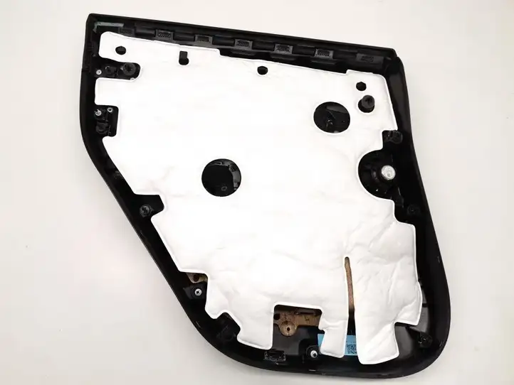 Tesla Model Y (2019 - 2024) 1697297-01-D Обшивка задней двери — фото 3
