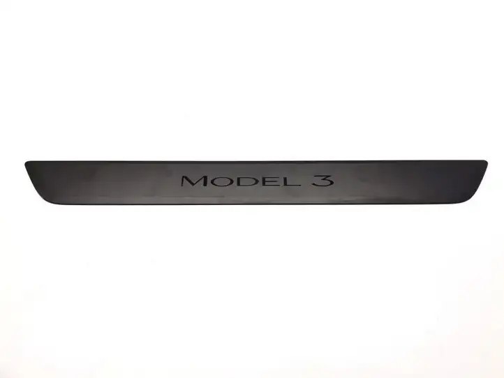 Tesla Model 3 (2017 - 2023) 1504763-00-C Внутренняя отделка переднего порога — фото 1