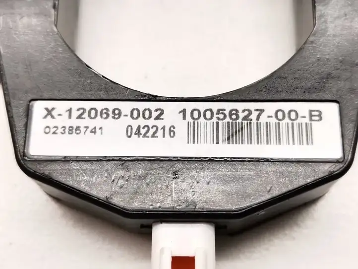 Tesla Model S (2016 - 2021) 1005627-00-B GPS антенна — фото 3