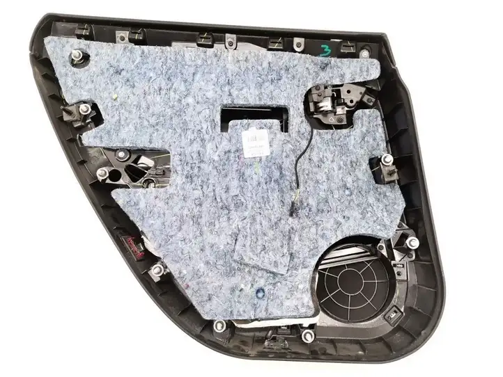 Tesla Model S (2016 - 2021) 1008105-14-L Обшивка задней двери — фото 4