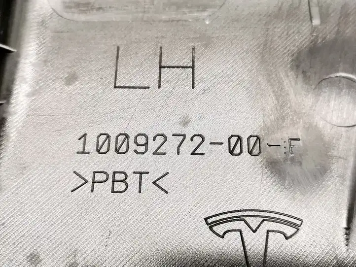 Tesla Model S (2016 - 2021) 1009272-00-F Другая часть кузова — фото 2