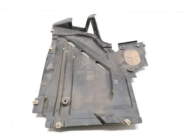 BMW 2 F45 (2014 - 2021)  7290811 Защита днища