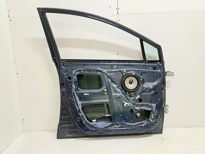 Toyota Corolla Verso AR10 (2004 - 2009) Дверь — фото 2