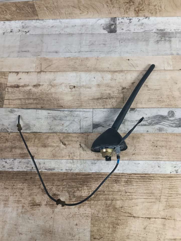 V300521E Hyundai Tucson JM Antena (GPS antena)