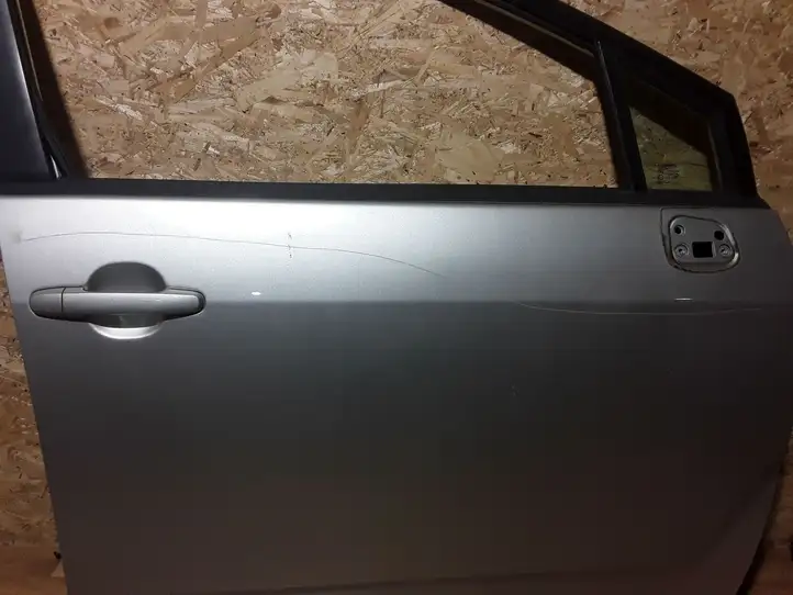 Toyota Corolla Verso AR10 (2004 - 2009) Дверь — фото 3