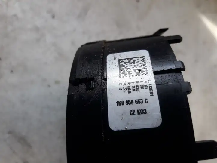 Skoda Octavia Mk2 (1Z) (2004 - 2013) 1K0959653C Контактное кольцо SRS — фото 3