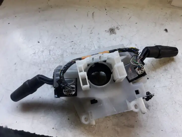 Mazda 5 (2005 - 2010) 17E418 Контактное кольцо SRS — фото 2