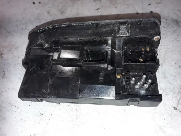 BMW 5 E39 (1996 - 2003) 6904306 Кнопка стеклоподъемников — фото 3
