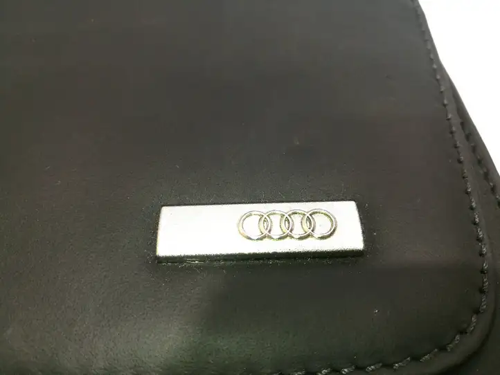 Audi A8 S8 D4 4H (2010 - 2014) 1135614H021 Сервисная книжка — фото 6